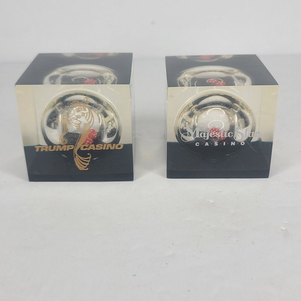 Vintage Trump Casino‎ And Majestic Star Gary IN Lucite Shakable Dice Souvenirs